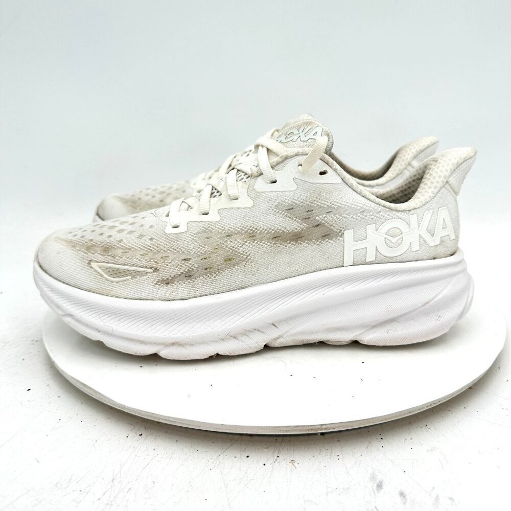 Hoka One One Clifton 9 Women Size 8.5B 1127896 CYWH Cosmic Grey White Shoes